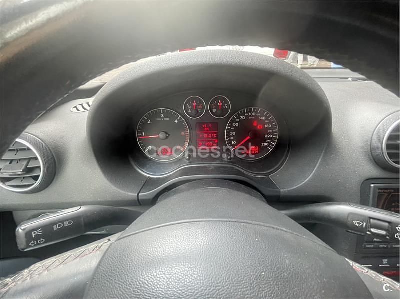 Usado Audi A3 Ambition 140 CV (102 kW) 2006 Rojo Berlina