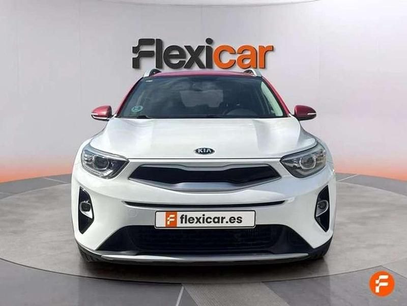 Usado Kia Stonic 120 CV (88 kW) 2018 Blanco SUV