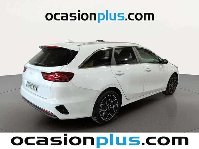 Usado Kia Ceed Style 101 CV (74 kW) 2025 Blanco Utilitario