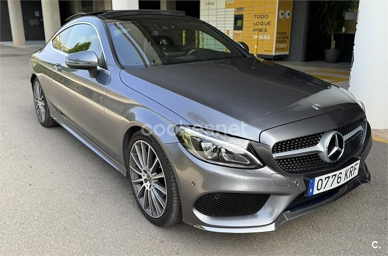 Usado Mercedes C220 170 CV (125 kW) 2018 Gris / plata Coupe