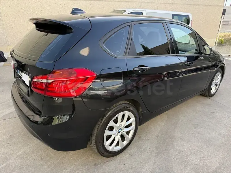 Usado BMW 118 Advantage 150 CV (110 kW) 2017 Negro Utilitario