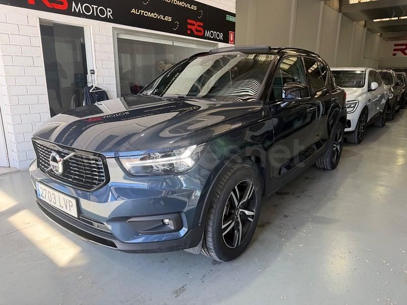 Usado Volvo XC40 R-Design 197 CV (144 kW) 2021 Azul SUV