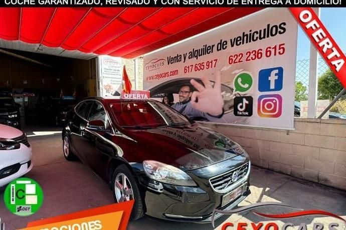 Usado 2015 Volvo V40 Momentum Familiar | 13.740 € - Imagen 1/4