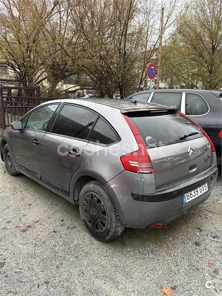 Usado Citroën C4 92 CV (67 kW) 2010 Gris / plata Berlina