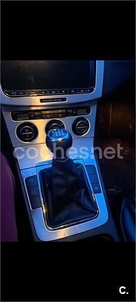 Begagnad VW Passat Trendline 140 HK (102 kW) 2006 Grå Sedan