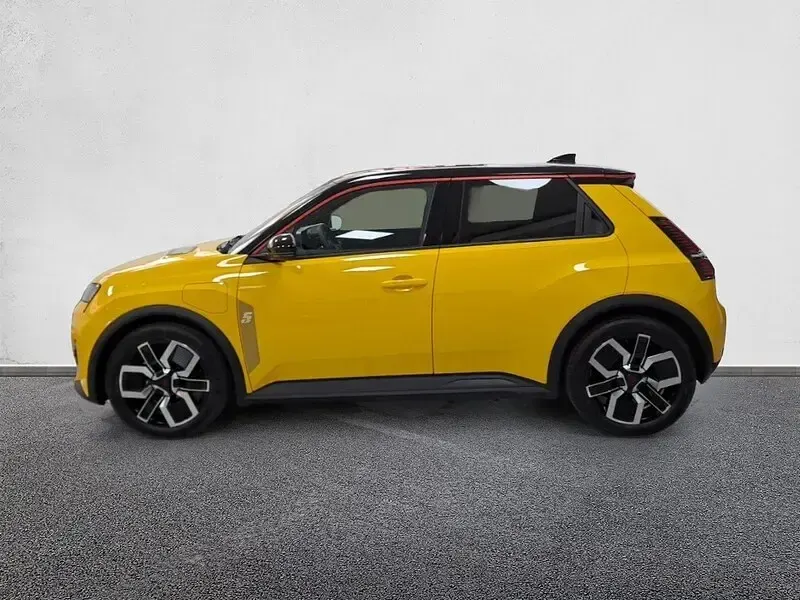 Begagnad Renault R5 Techno 110 kW (150 HK) 2025 Gul Halvkombi