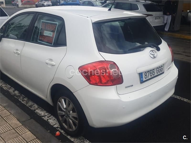 Usado Toyota Auris Sol 124 CV (91 kW) 2008 Blanco Utilitario