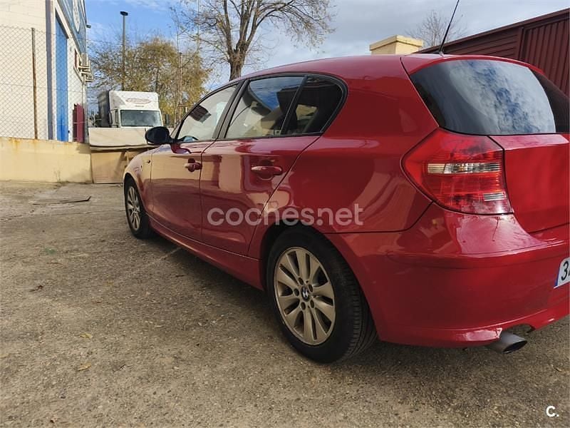 Usado BMW 120 163 CV (119 kW) 2008 Rojo Utilitario