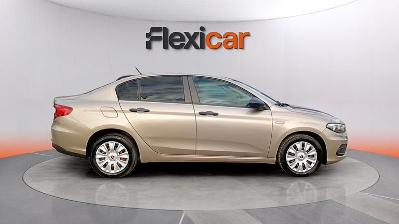 Usado Fiat Tipo Easy Plus 95 CV (69 kW) 2018 Beige Berlina