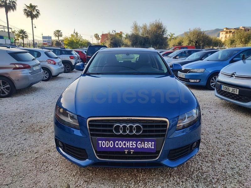 Usado Audi A4 143 CV (105 kW) 2008 Azul Familiar