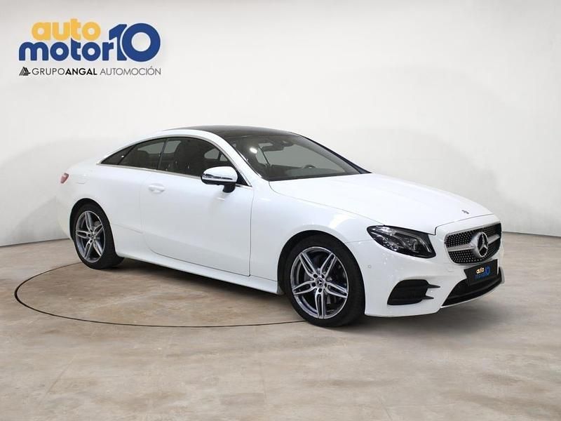 Usado Mercedes E220 194 CV (142 kW) 2019 Blanco Coupe