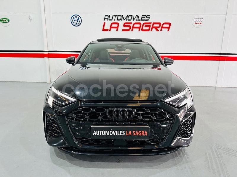 Usado Audi RS3 Ambiente 400 CV (294 kW) 2022 Negro Berlina