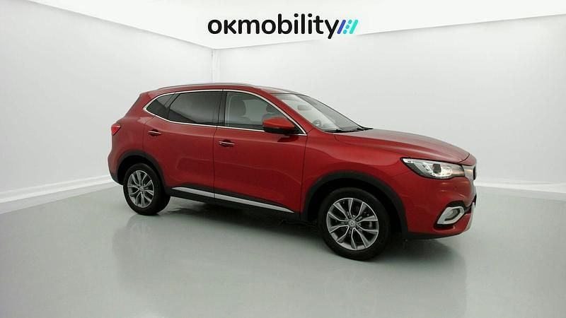 Begagnad MG HS Comfort 162 HK (119 kW) 2023 Röd SUV