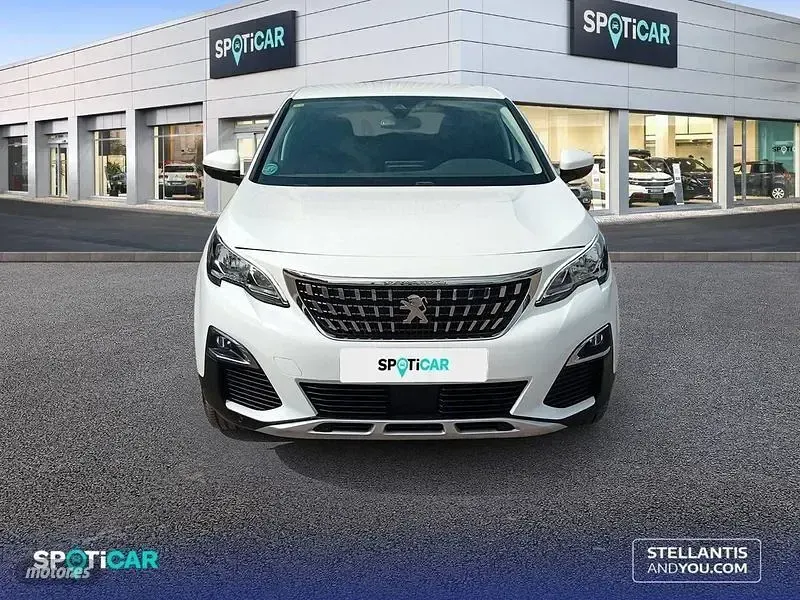 Usado Peugeot 3008 Allure 130 CV (95 kW) 2020 Blanco SUV