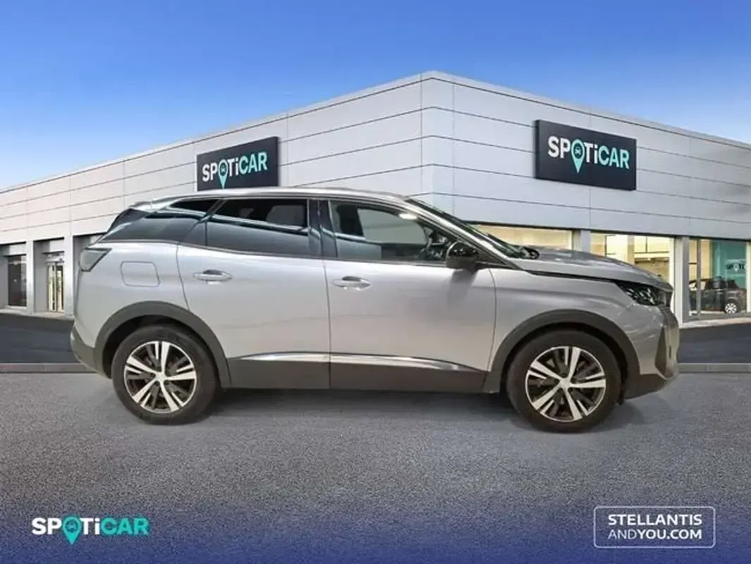 Usado Peugeot 3008 Allure 179 CV (131 kW) 2024 Gris SUV
