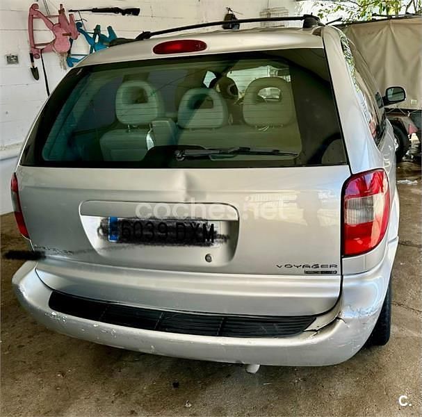 Usado Chrysler Voyager 150 CV (110 kW) 2006 Gris / plata Monovolumen