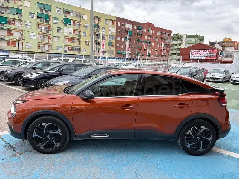 Käytetty Citroën C4 PureTech 130 HP (95 kW) 2021 Ruskea Sedan