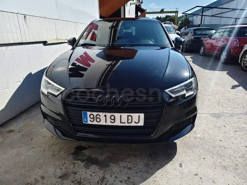 Usado Audi A3 110 CV (80 kW) 2020 Negro Berlina