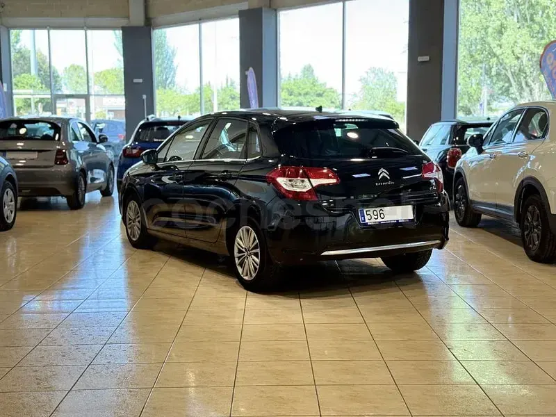 Usado Citroën C4 Exclusive 112 CV (82 kW) 2012 Negro Berlina