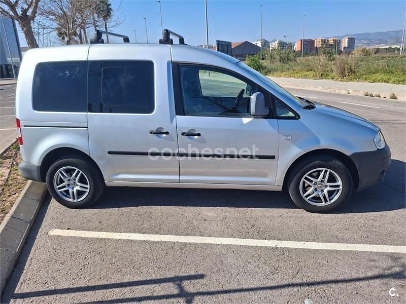 Usado VW Caddy Life 104 CV (76 kW) 2006 Gris / plata Monovolumen