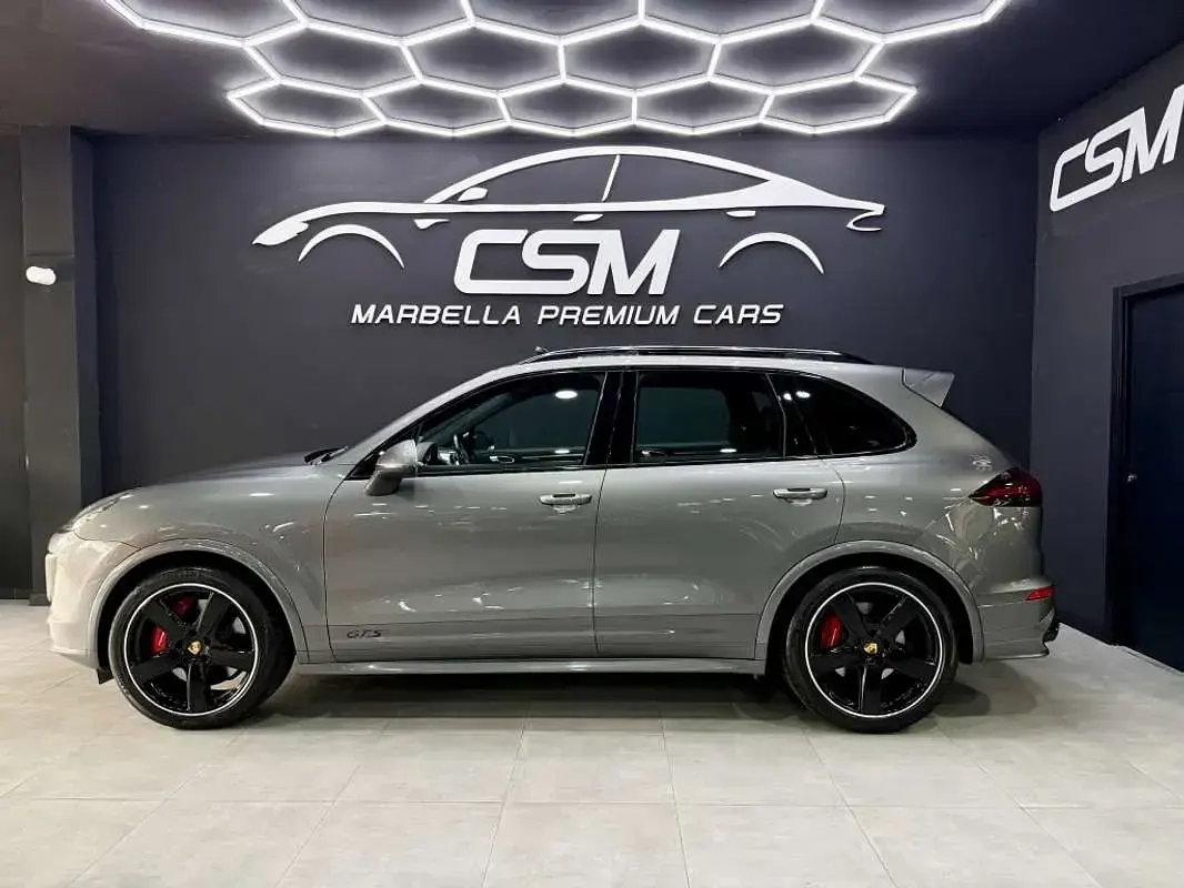 Usado Porsche Cayenne 441 CV (324 kW) 2016 Gris SUV