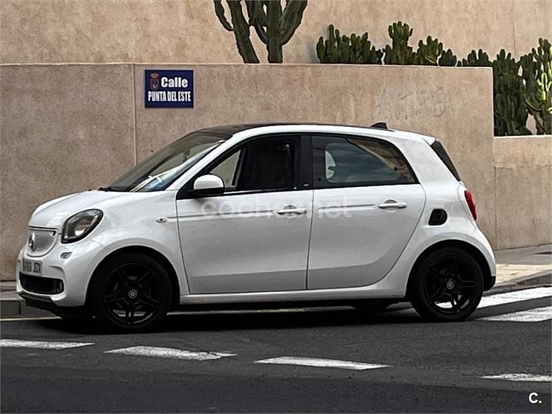 Blanco Usado 2015 Smart ForFour Proxy Berlina | 9900 € (Precio justo) - Imagen 1/4