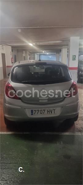 Usado Opel Corsa Selective 100 CV (73 kW) 2014 Gris / plata Berlina