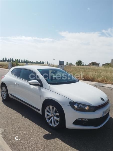 Blanco Usado 2009 VW Scirocco Coupe | 6900 € (Buen precio) - Imagen 1/4