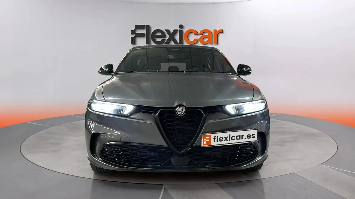 Usado Alfa Romeo Tonale Sprint 131 CV (96 kW) 2023 Gris SUV