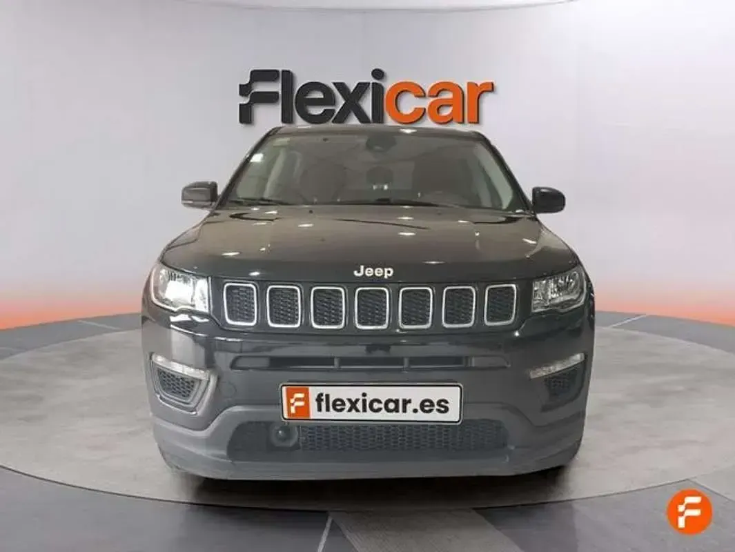 Usado Jeep Compass Limited 140 CV (102 kW) 2020 Negro SUV