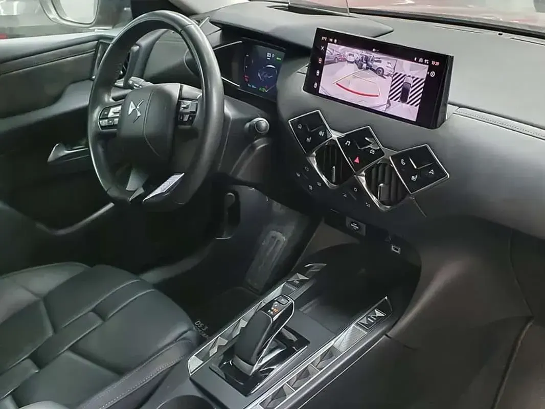 Usado DS Automobiles DS3 Crossback E-Tense Opera 114 kW (156 CV) 2023 Rojo SUV