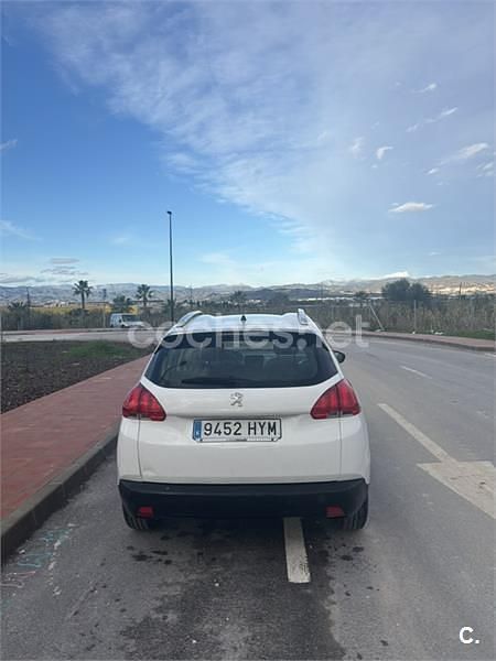 Usado Peugeot 2008 Active 82 CV (60 kW) 2014 Blanco SUV
