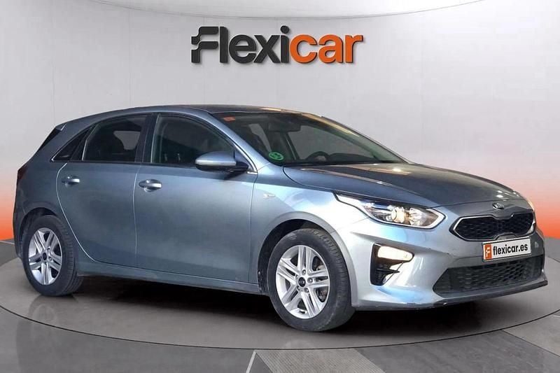 Gris Usado 2020 Kia Ceed Utilitario | 14.390 € (Precio justo) - Imagen 1/4