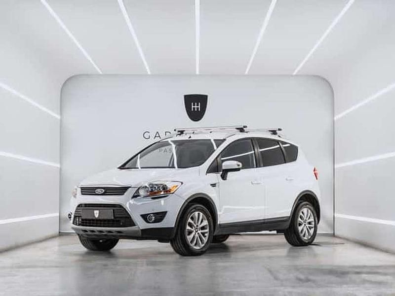 Blanco Usado 2010 Ford Kuga Titanium SUV | 9299 € (Precio justo) - Imagen 1/4