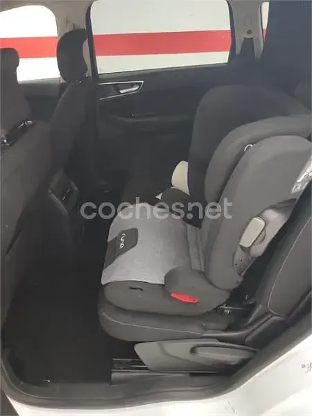 Usado Ford S-MAX Titanium 150 CV (110 kW) 2017 Blanco Monovolumen
