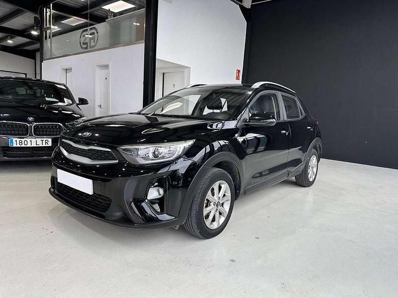 Usado Kia Stonic 120 CV (88 kW) 2018 Negro SUV