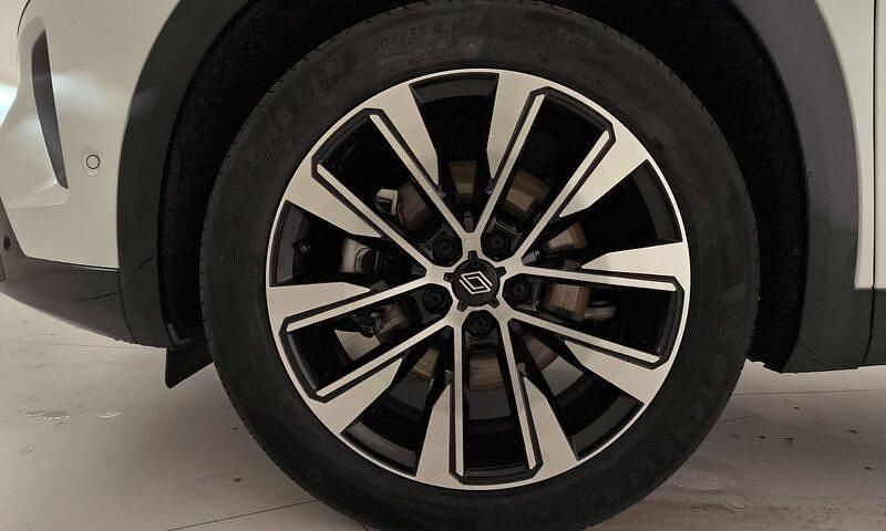 Käytetty Renault Austral Iconic 200 HP (147 kW) 2025 Harmaa Katumaasturi