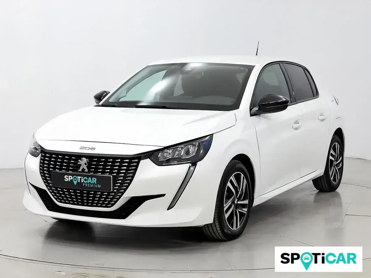 Usado Peugeot 208 Allure 101 CV (74 kW) 2023 Blanco Utilitario