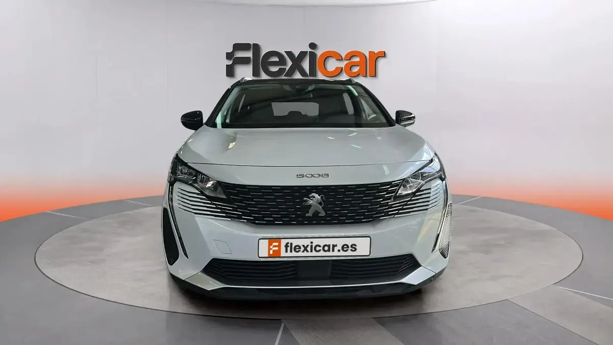 Usado Peugeot 5008 GT 131 CV (96 kW) 2022 Blanco SUV