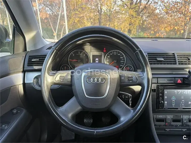 Usado Audi A4 170 CV (125 kW) 2007 Gris / plata Familiar