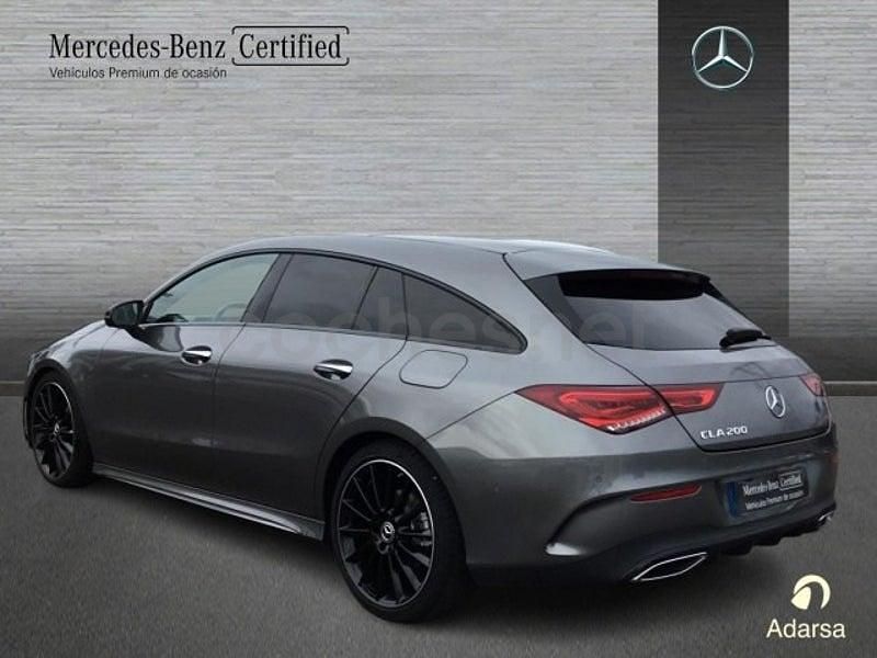 Usado Mercedes CLA200 150 CV (110 kW) 2019 Gris / plata Berlina