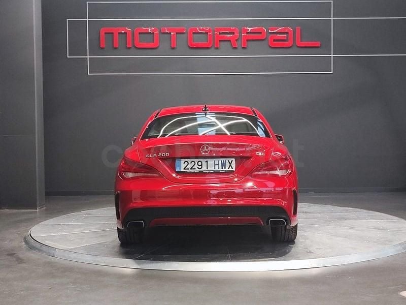 Usado Mercedes CLA200 AMG line 136 CV (100 kW) 2014 Rojo Berlina