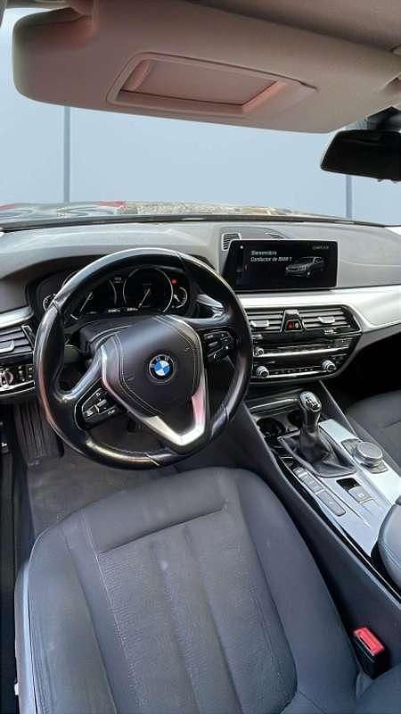Usado BMW 520 190 CV (139 kW) 2017 Azul Familiar