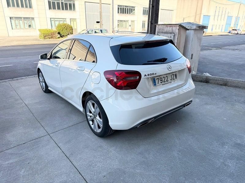 Usado Mercedes A200 136 CV (100 kW) 2017 Blanco Berlina