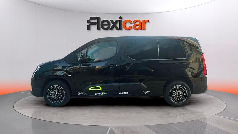 Usado Citroën Berlingo Feel 102 CV (75 kW) 2021 Negro Monovolumen