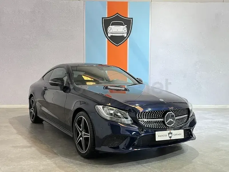 Usado Mercedes 200 184 CV (135 kW) 2017 Azul Coupe