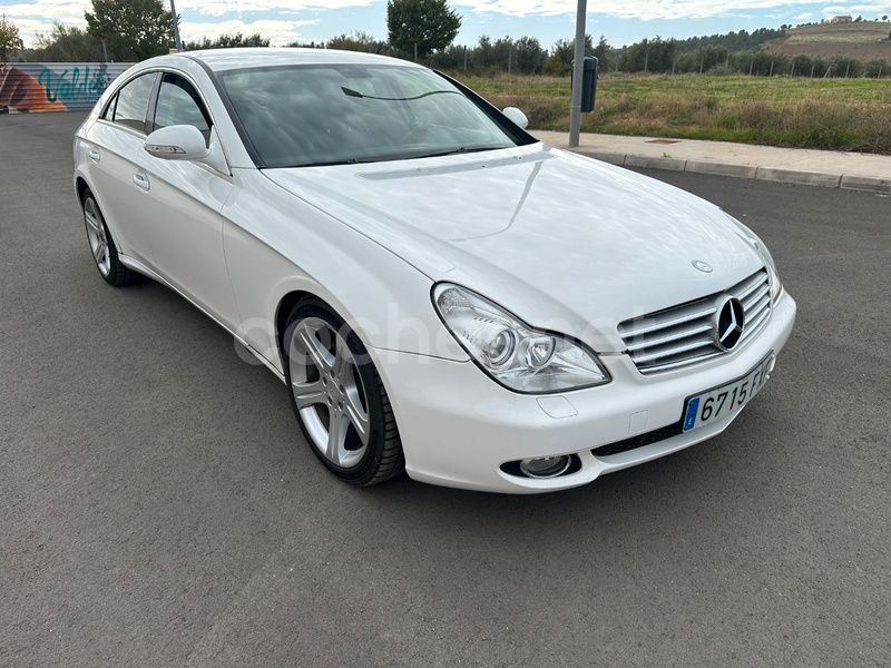 Usado Mercedes CLS320 224 CV (164 kW) 2007 Blanco Berlina