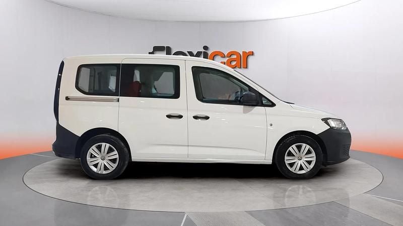 Usado VW Caddy California 102 CV (75 kW) 2023 Blanco Monovolumen