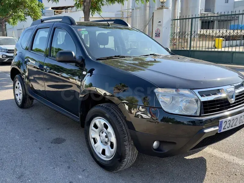 Usado Dacia Duster Ambiance 105 CV (77 kW) 2010 Negro SUV