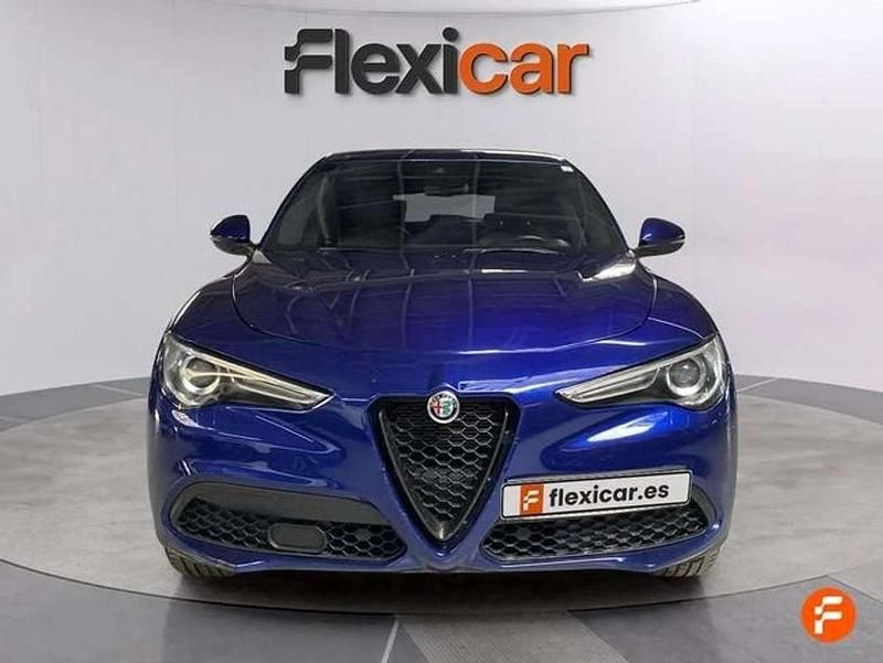 Usado Alfa Romeo Stelvio Sprint 200 CV (147 kW) 2022 Azul SUV